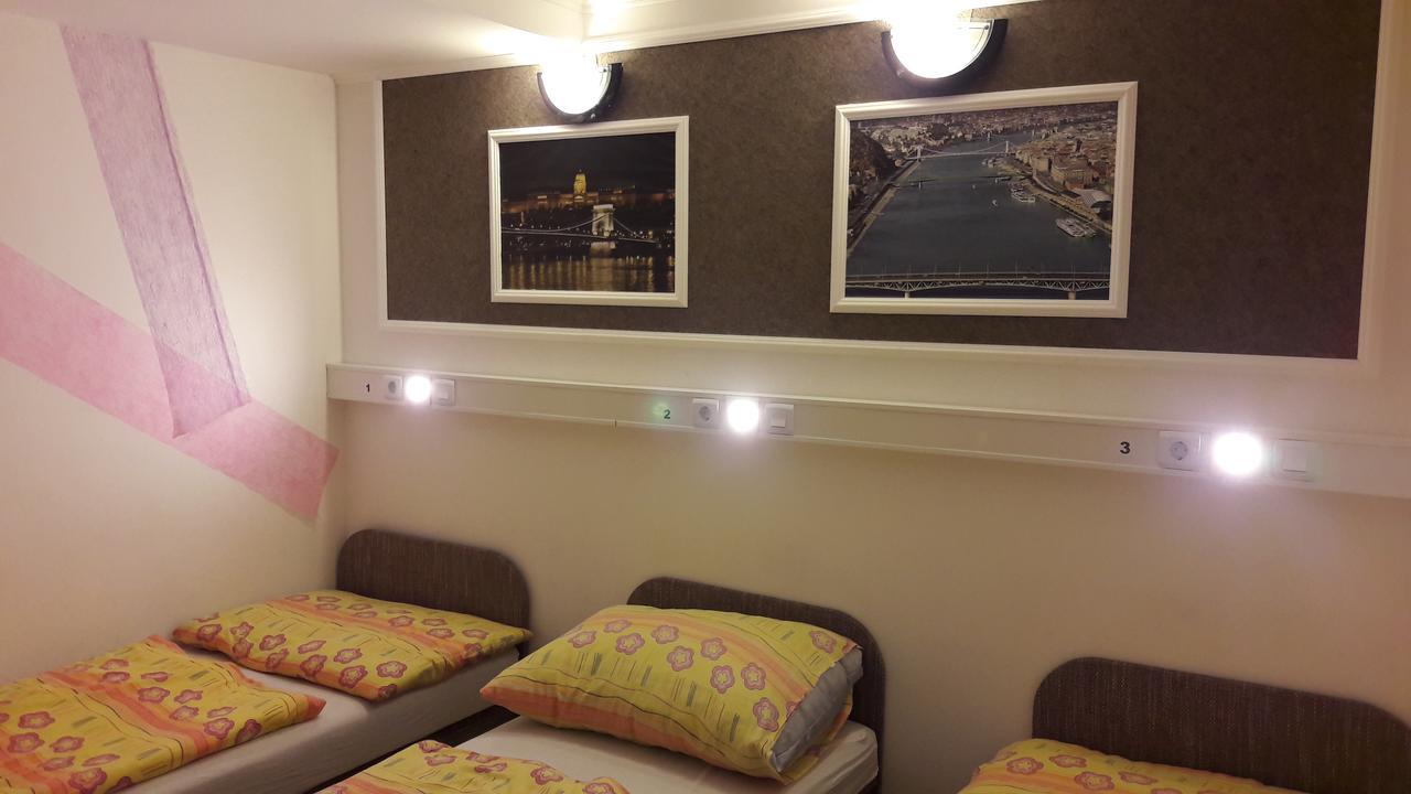 Opera Hostel Budapest Extérieur photo