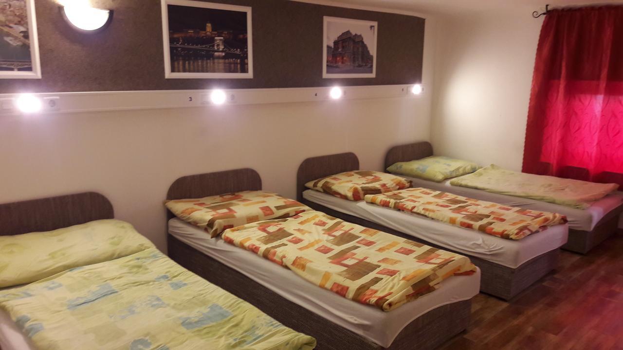 Opera Hostel Budapest Extérieur photo